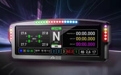 Ascher Racing esittelee AR8-kojelaudan: XXL 8-tuumainen näyttö